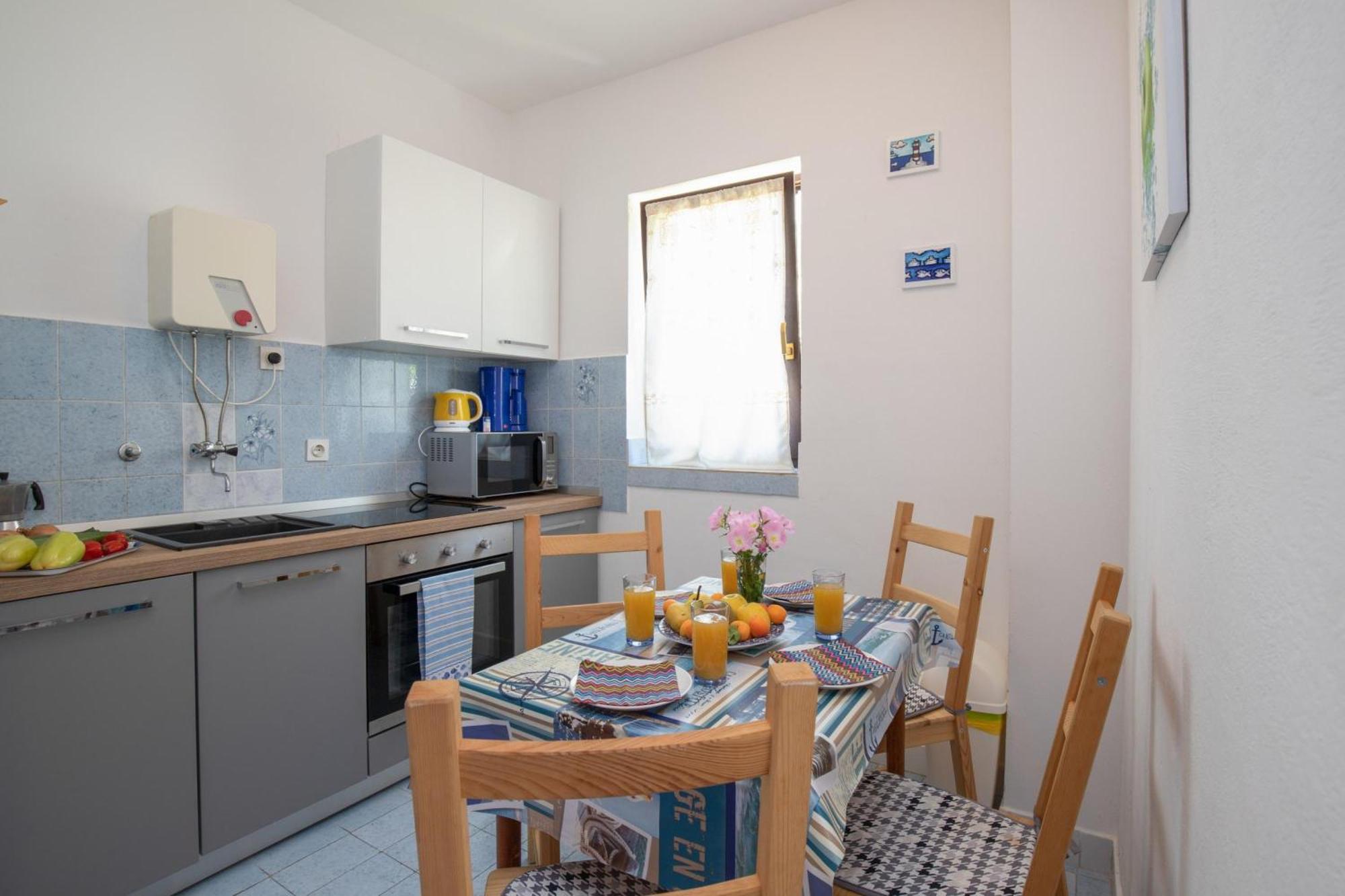 Apartments Brankica Island - Happy Rentals Vantacici Eksteriør billede